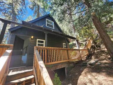 Main picture of 825 Sierra Vista Dr