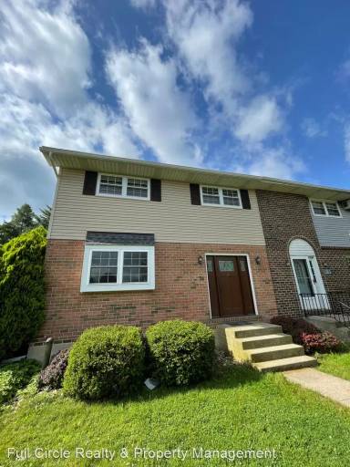 Main picture of 76 Willow St