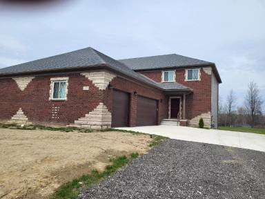 Main picture of 21 Mile Rd