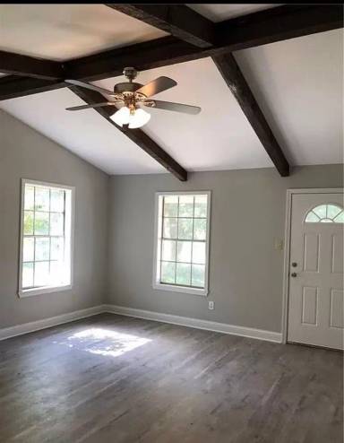 Main picture of 3214 Mackey Ln