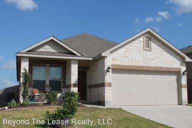 Main picture of 424 Moonwalker Trl