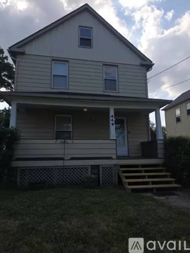 Main picture of 449 7th St