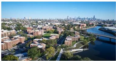 Main picture of 2000 W Diversey Ave