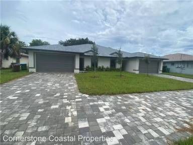 Main picture of 221 SE 24th Ave
