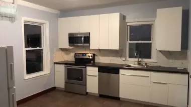 Main picture of 18 Inkerman St