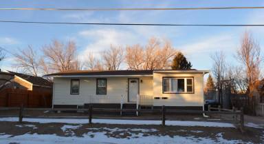 Main picture of 3218 Basin St