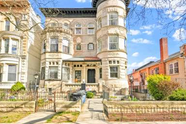 Main picture of 875 Saint Marks Ave