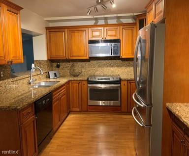Main picture of 165 Whitethorn Dr