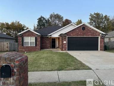 Main picture of 427 E McCann Rd