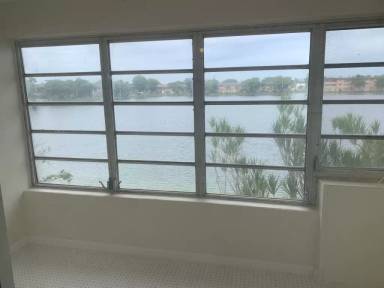 Main picture of 19001 NE 2nd Ave