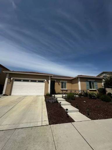 Main picture of 2305 Banks Dr