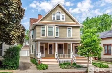Main picture of 1440 Wisconsin Ave