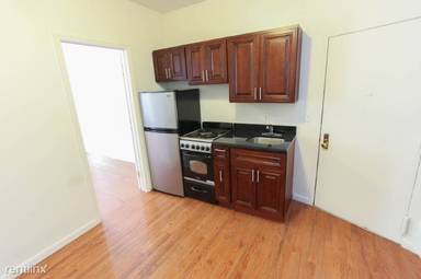 Main picture of 176 Thompson St