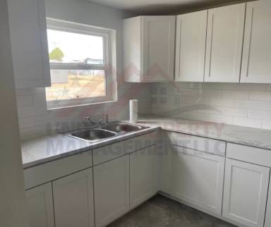 Main picture of 1406 W Fox St