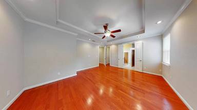 Main picture of 1114 Ruea St