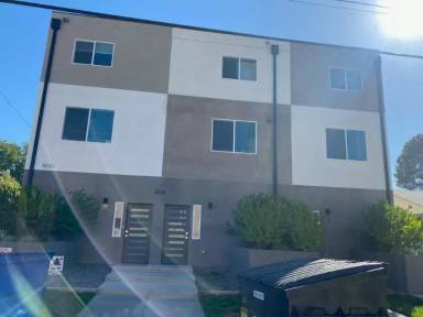 Main picture of 5028 Denny Ave