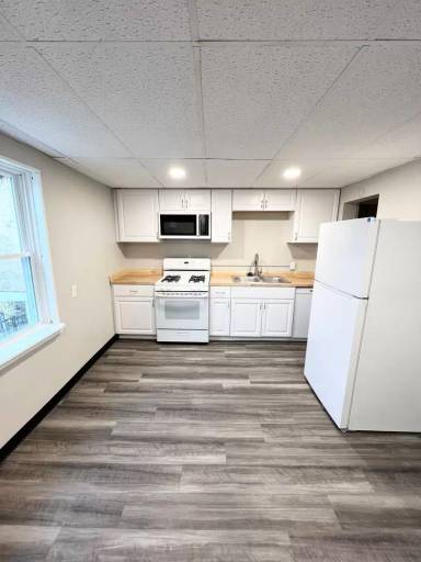 Main picture of 1230 Goe Ave