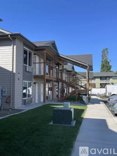 Main picture of 411 6th St NE