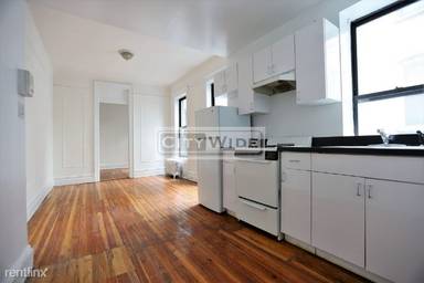 Main picture of 1427 York Ave