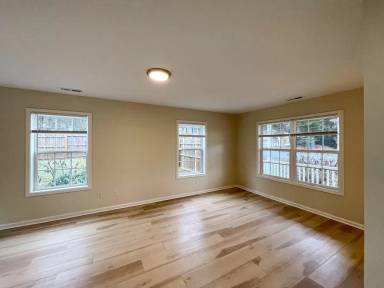Main picture of 101 Telfare Ln