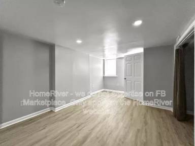 Main picture of 702 Dolphin St