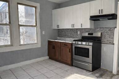 Main picture of 702 S 19th St