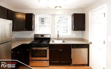 Main picture of 3650 W Diversey Ave