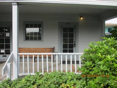 Main picture of 1392 Willamette St