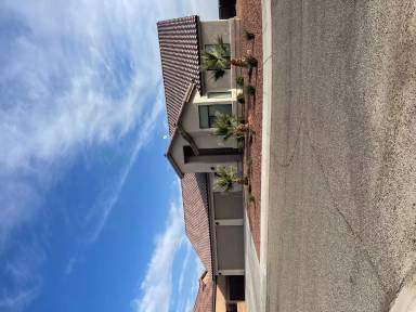 Main picture of 2028 E Kiowa Dr