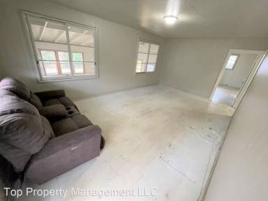 Main picture of 724 Ekela Ave