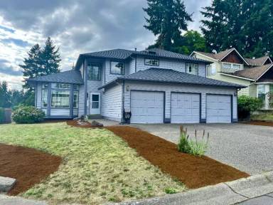 Main picture of 9012 NE 136th St
