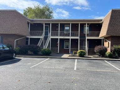 Main picture of 301 Windsor Manor Way