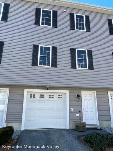 Main picture of 80 Rogers St