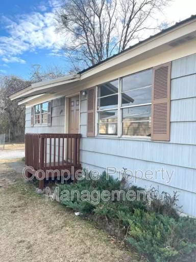 Main picture of 1108 Hall St