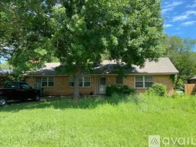 Main picture of 1804 Linden Dr