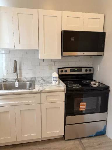 Main picture of 817 S 59th St
