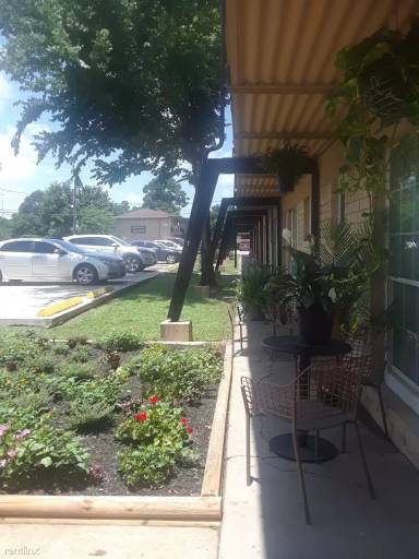 Main picture of 3045 Golfcrest Blvd