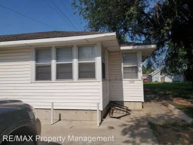 Main picture of 1228 N 13th St