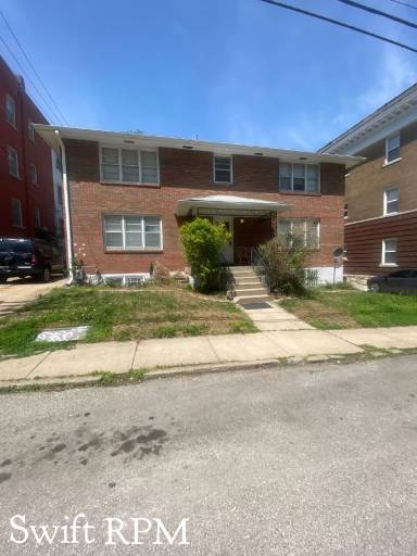 Main picture of 202 W 36th St