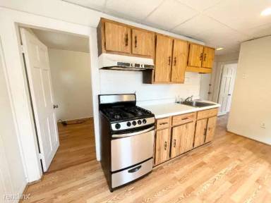 Main picture of 103 Buttonwood St