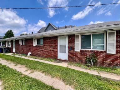 Main picture of 375 S Detroit Ave