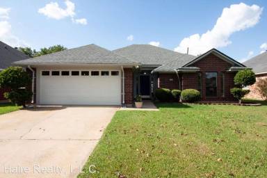 Main picture of 5305 Honeysuckle Ln