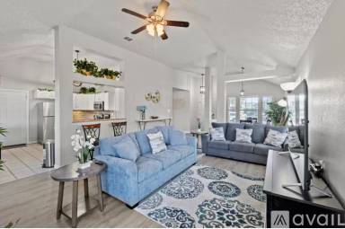Main picture of 7129 Fox Dr