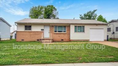 Main picture of 4956 S Maybelle Ave