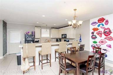 Main picture of 1502 Harwich Dr