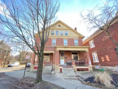 Main picture of 351 W 6th Ave