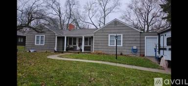 Main picture of 612 Center Ridge Rd