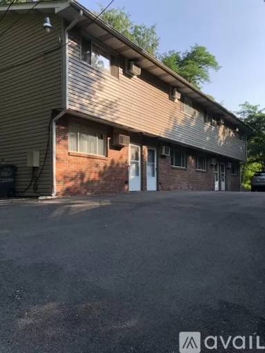 Main picture of 718 Golf Course Rd