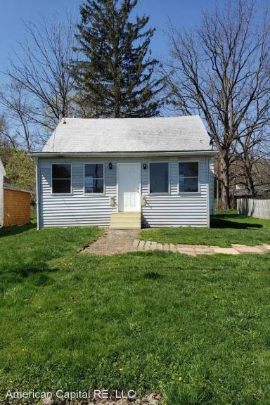 Main picture of 608 Batavia St