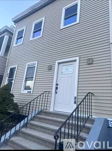 Main picture of 13 Spencer Pl